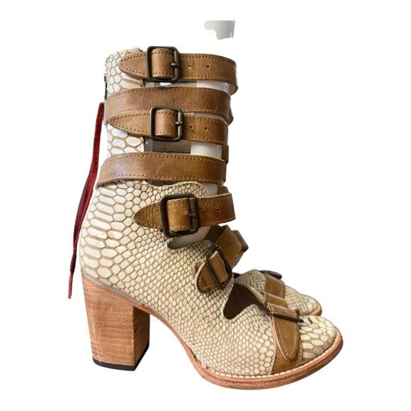 Freebird Bond in White Snake Women size 9 - Picture 1 of 11